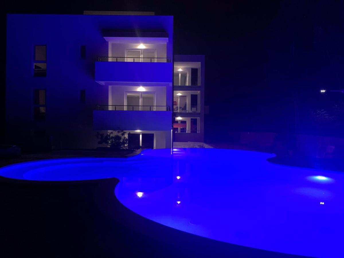 Aparthotel Dalmacija Привлака Екстериор снимка