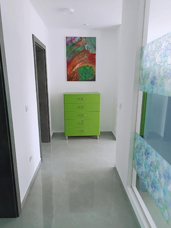 Aparthotel Dalmacija Привлака Екстериор снимка